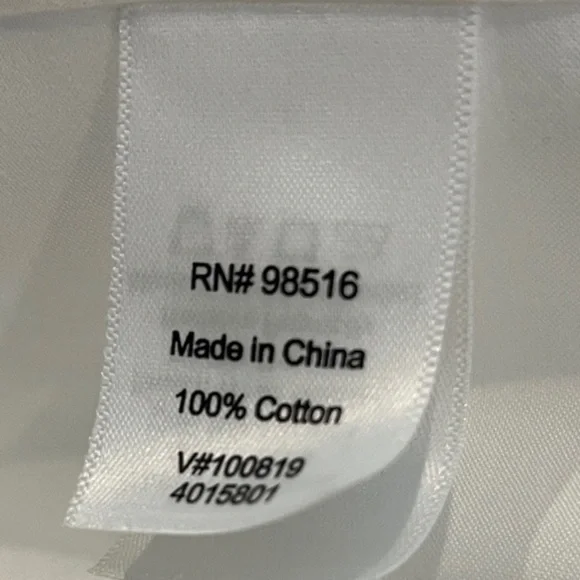 NewColdwater Creek Medium 10-12 White Oxford Button Down with Burgundy Cardigan - Picture 8 of 16